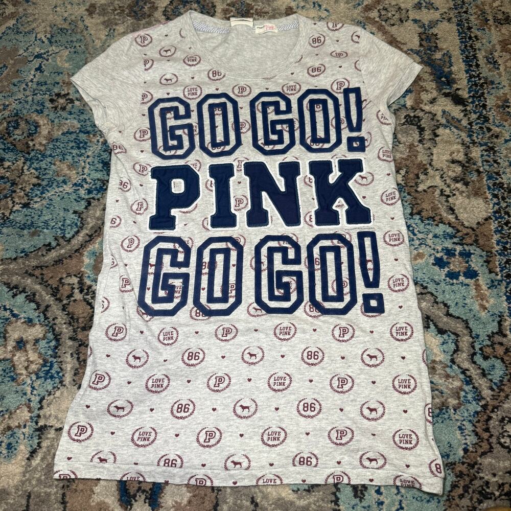 vintage vs pink tee